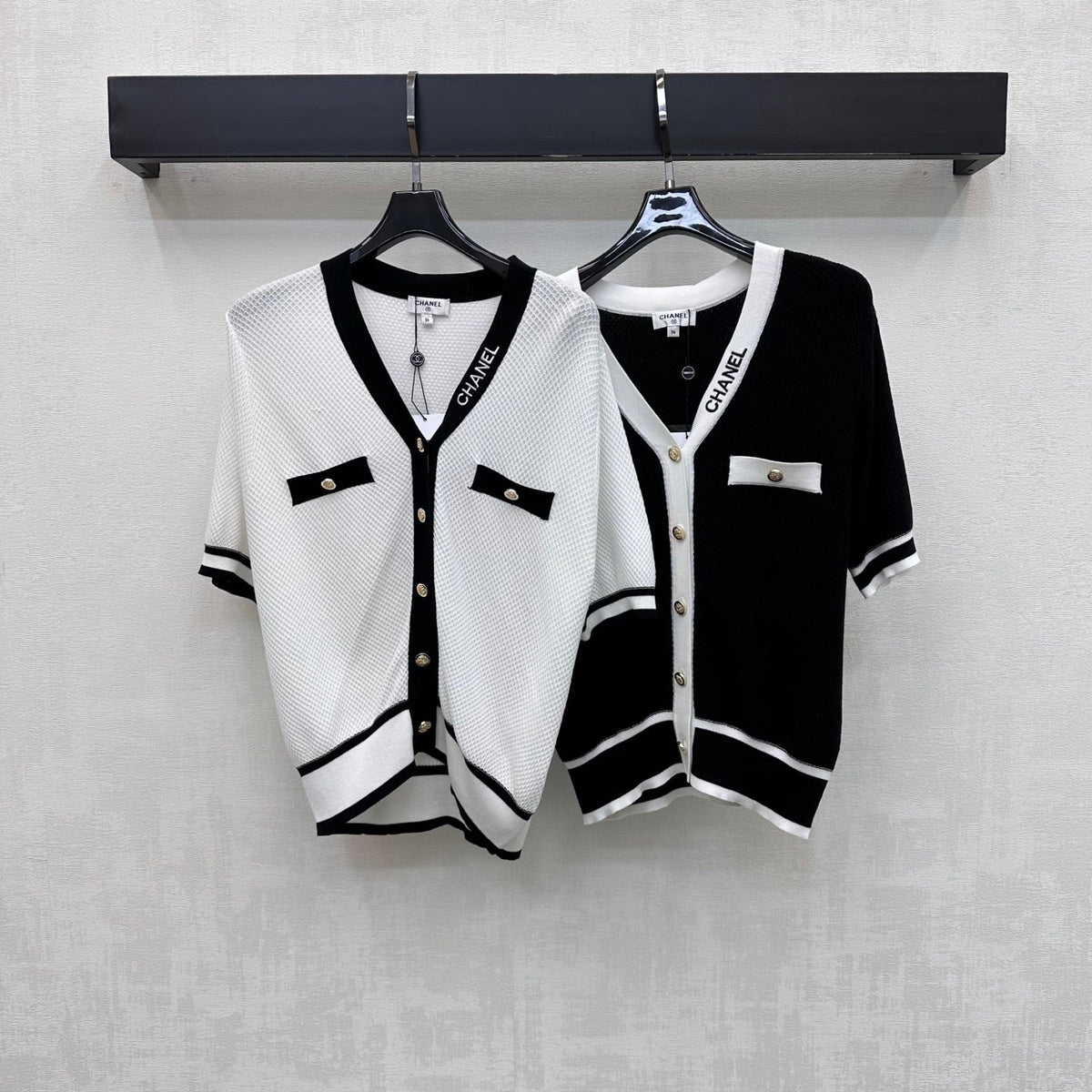 CC 26 Color-Blocked V-Neck Short-Sleeve Knit Cardigan in Wool