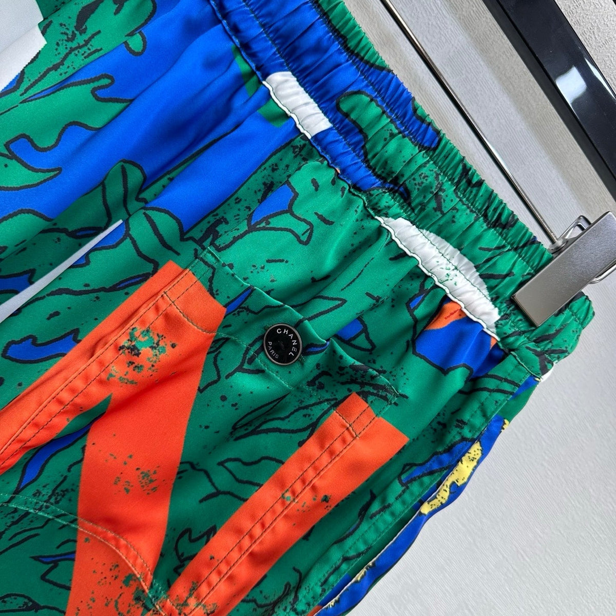 CC 26 Artistic Print Drawstring Shorts in Polyamide