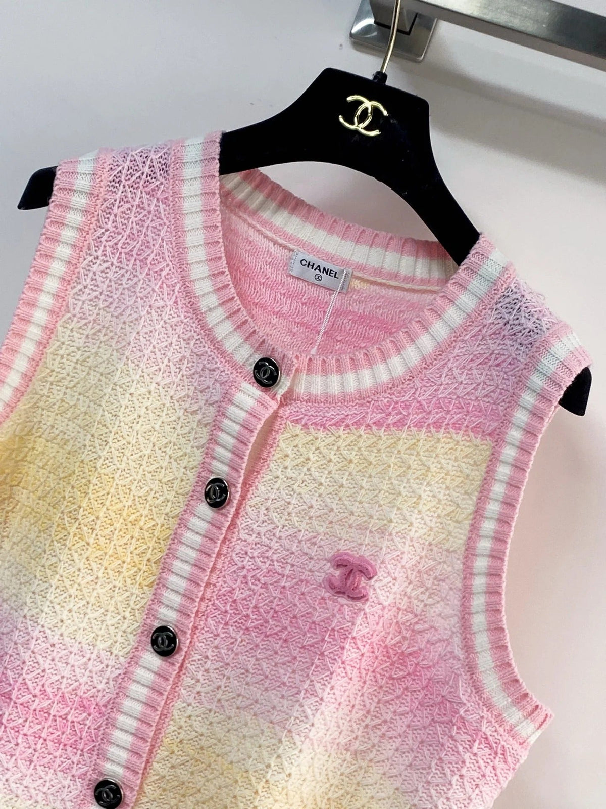 Chanel 2026 Vest Yellow Pink Tencel 215543