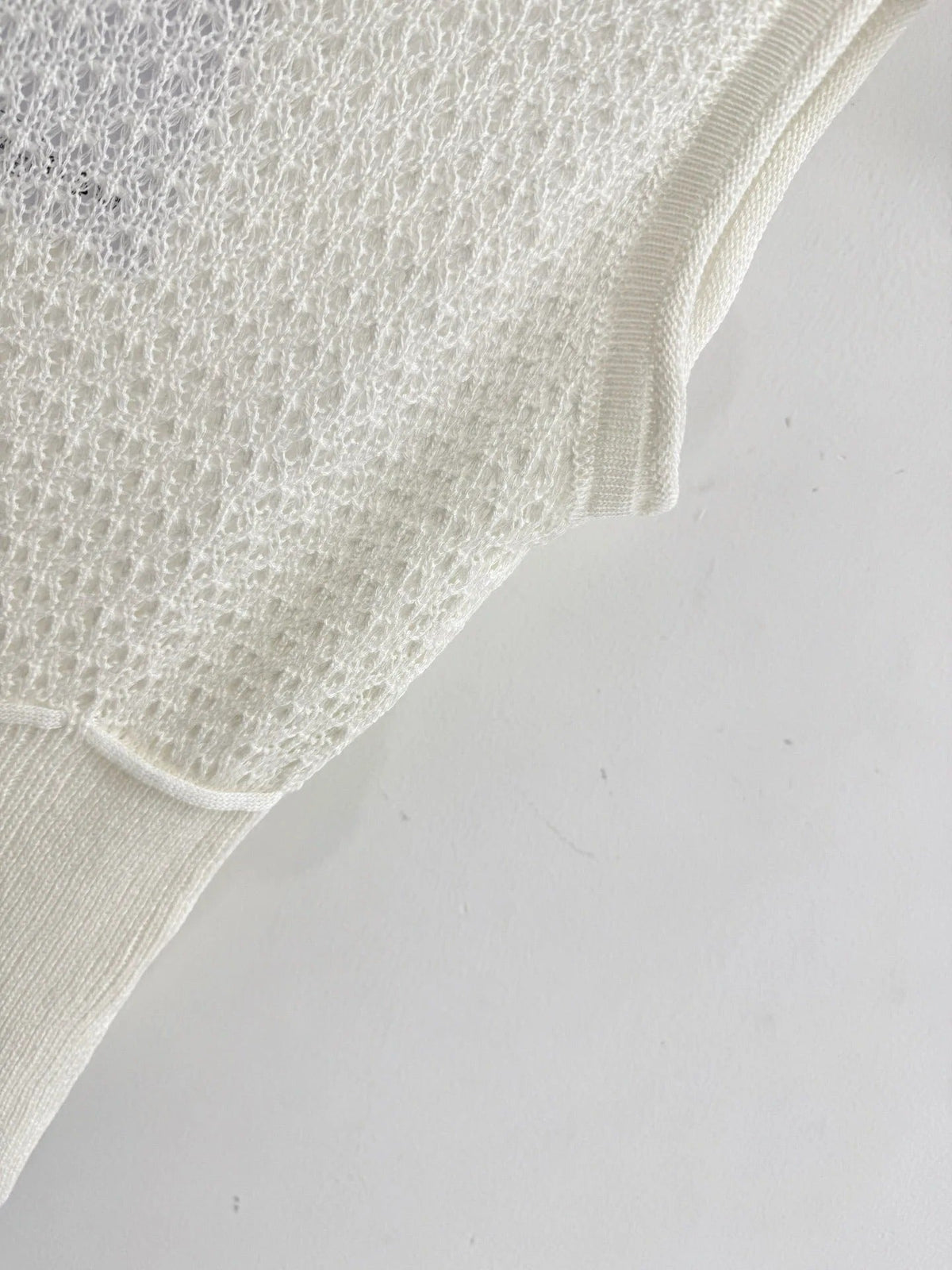 Chanel 2026 Knit Sleeveless Top White Mesh Acrylic 294460