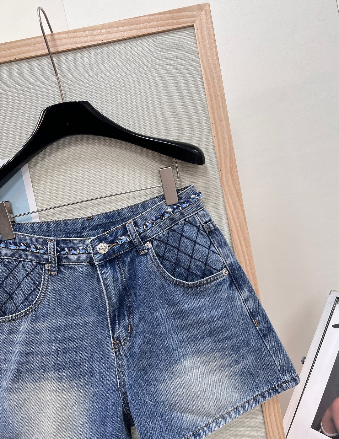 Chanel 26 Straight-leg A-line Shorts Blue in Cotton 305585