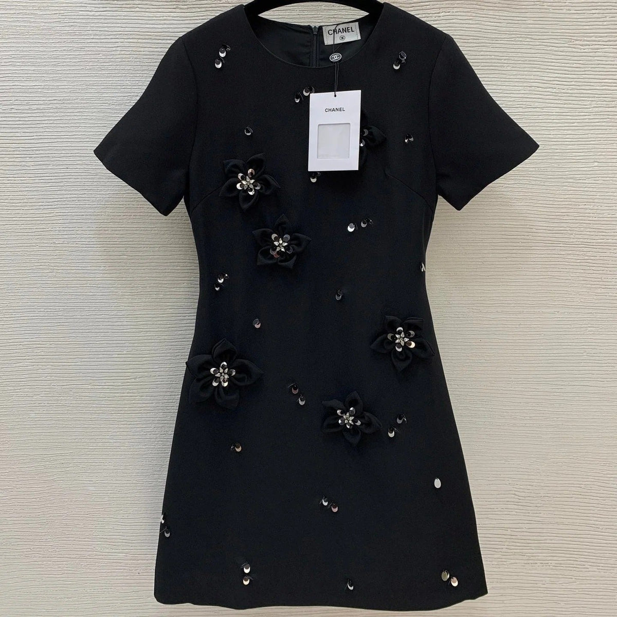Chanel Slim-Fit Round Neck Short-Sleeved Dress In Polyester 367147