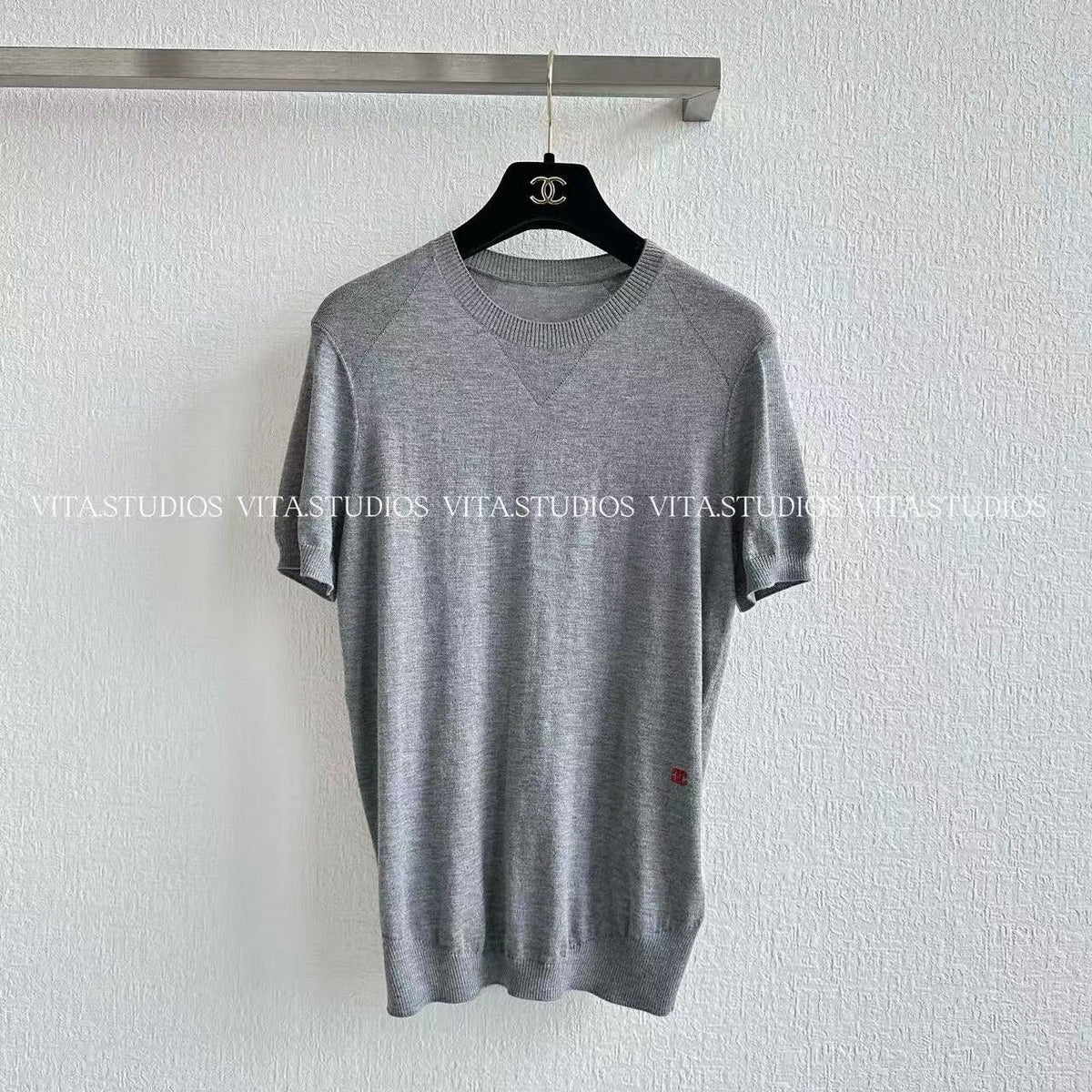 Chanel 26 Crew Neck Knit Short-Sleeve T-Shirt Gray in Cashmere 279386