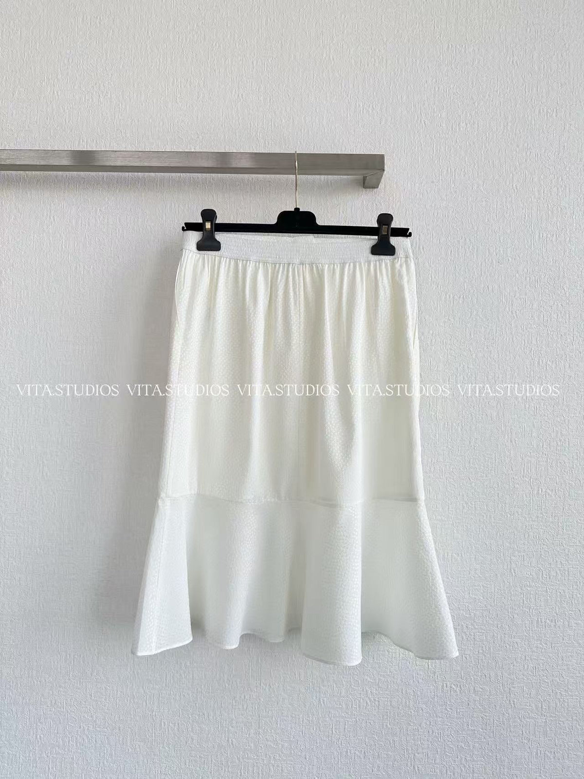 Chanel 26 Fishtail Skirt White in Silk 298864