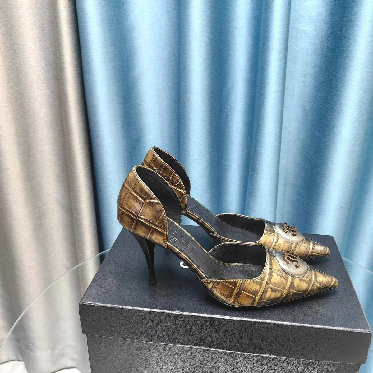 Chanel Pointed-Toe Vintage High Heels 70mm Bronze Yellow in Calfskin 712469