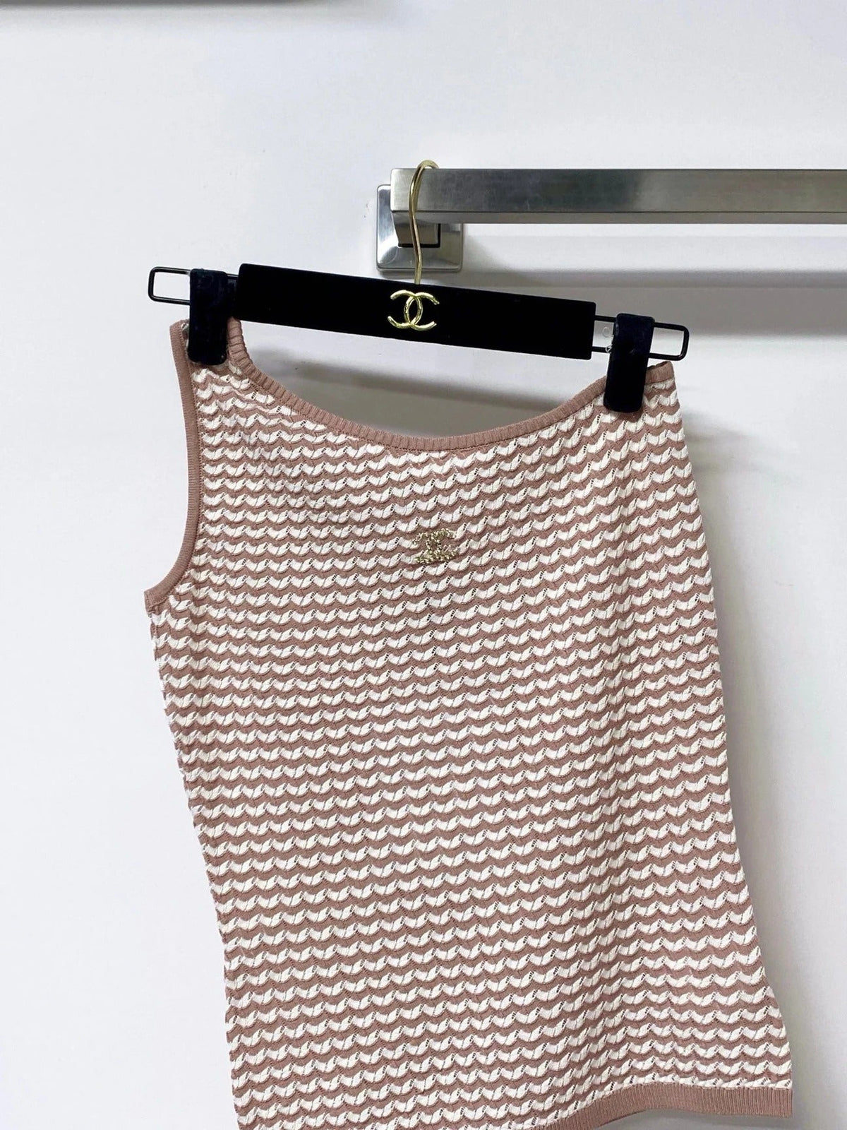 Chanel 26 Vest Light Brown in Wool 278138