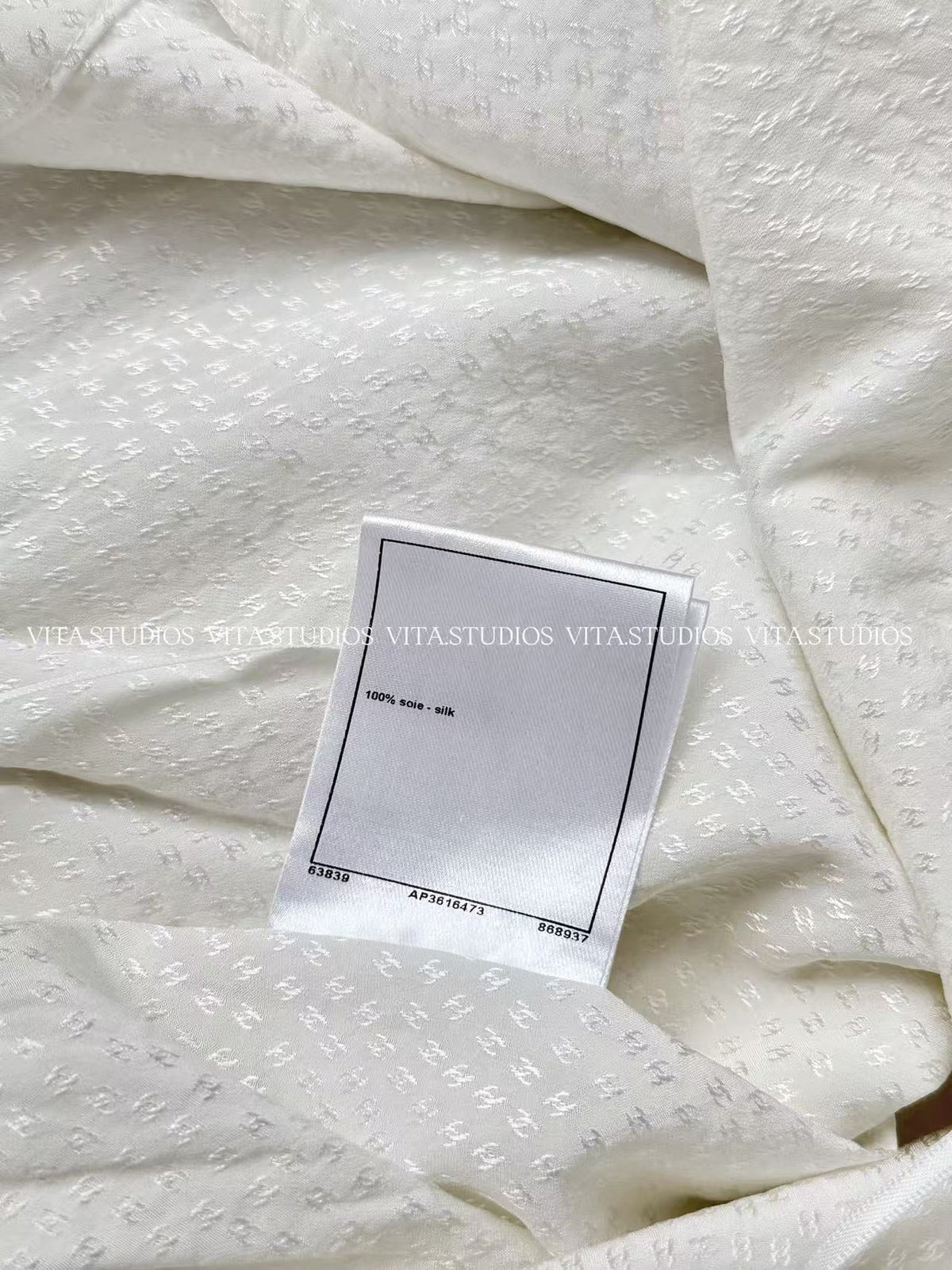 Chanel 26 Fishtail Skirt White in Silk 298864