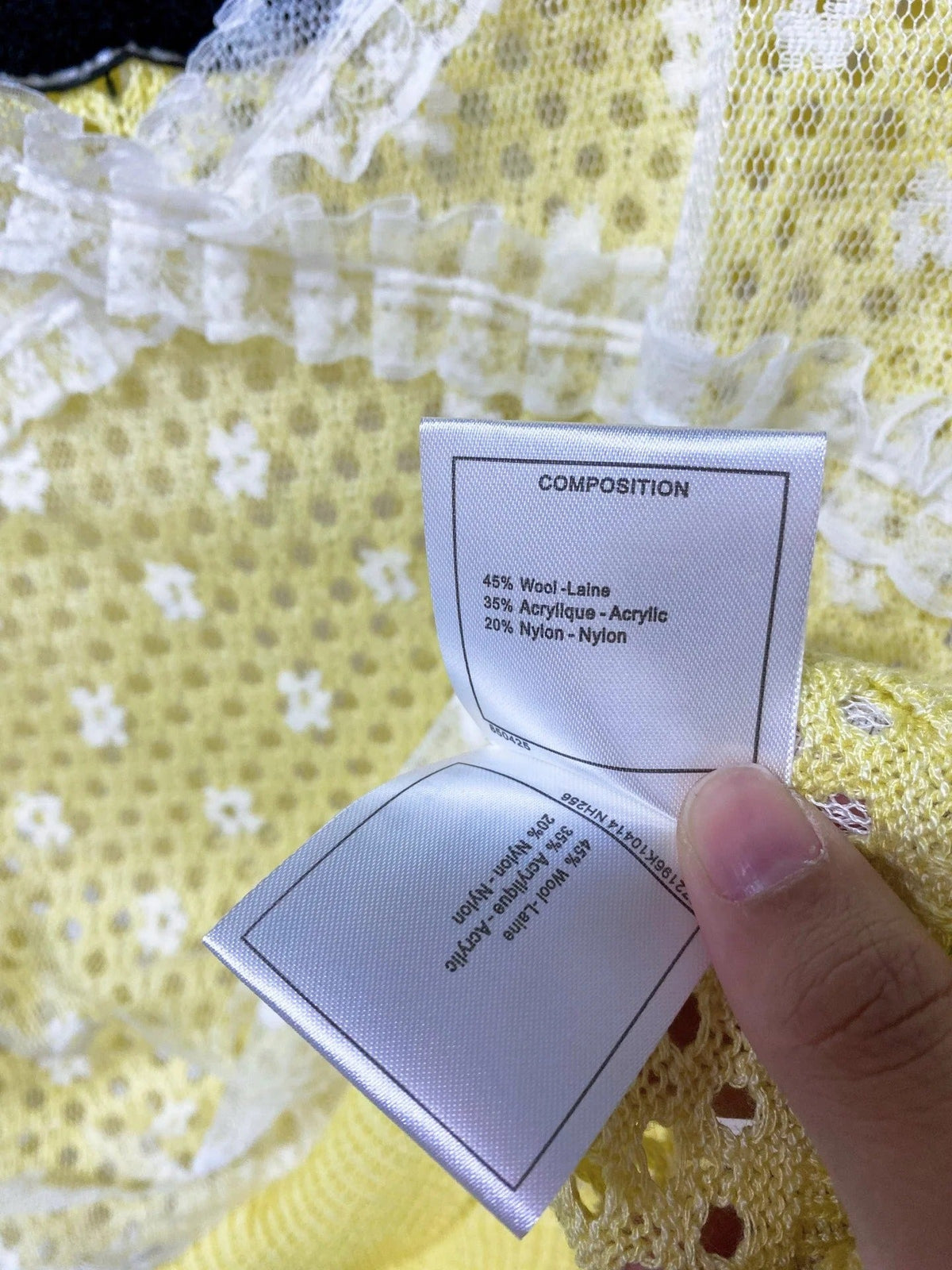 Chanel Short-Sleeve T-Shirt Yellow in Wool 305817