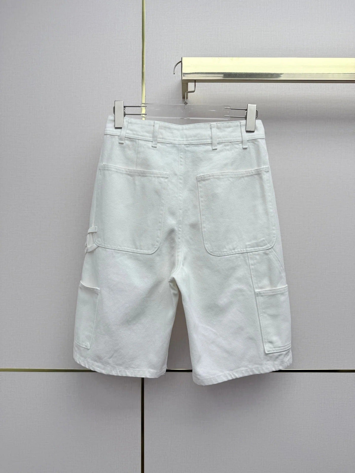 Chanel 26 Short Jeans White in Cotton 367723