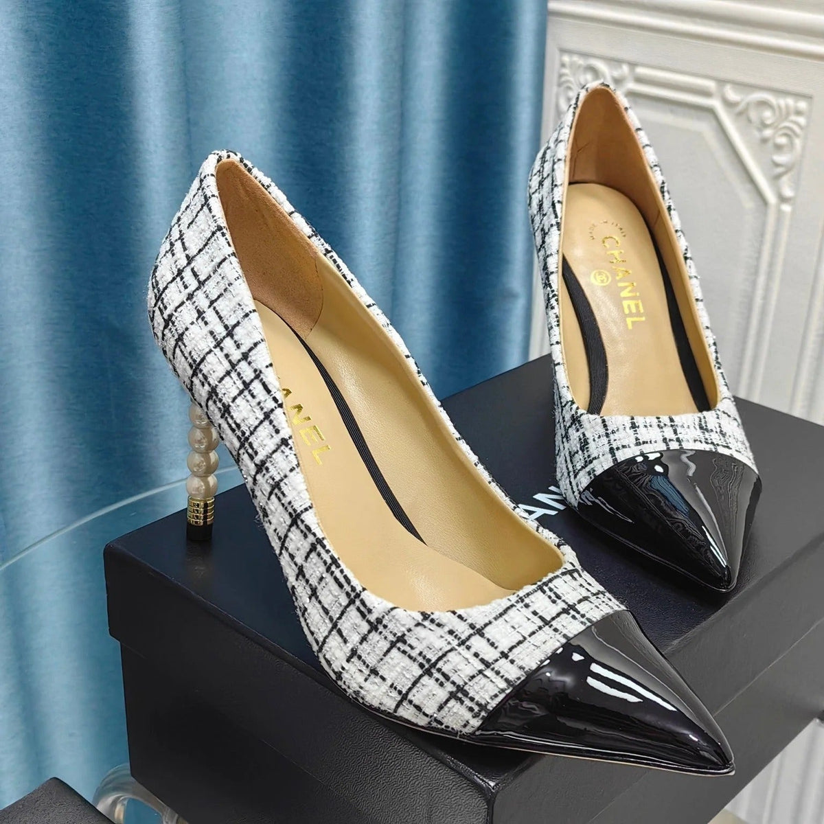 Chanel 26 Pointed Toe 85mm Pearl White in Coarse Tweed 712806