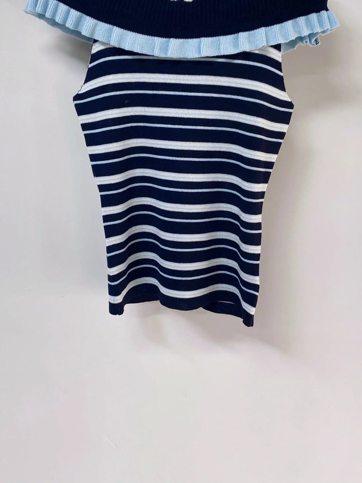 Chanel 26 Vest Navy Blue in Acrylic 283185