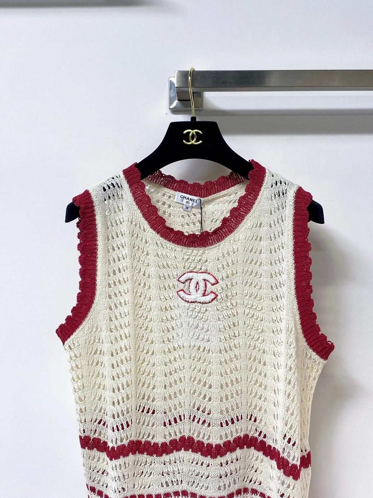Chanel Vest Beige Red in Nitrile Cotton 278196