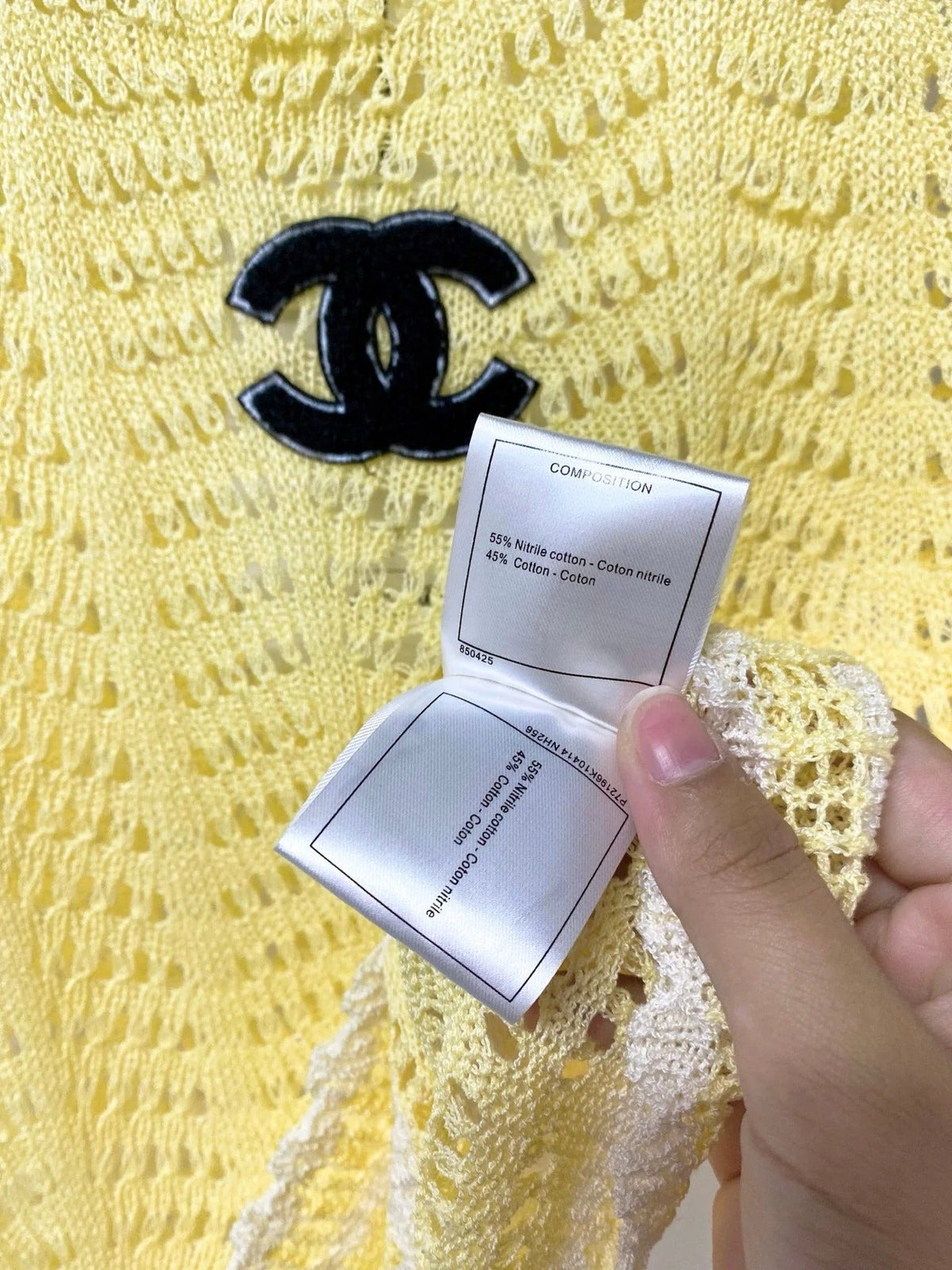 Chanel Vest Yellow in Nitrile Cotton 278195