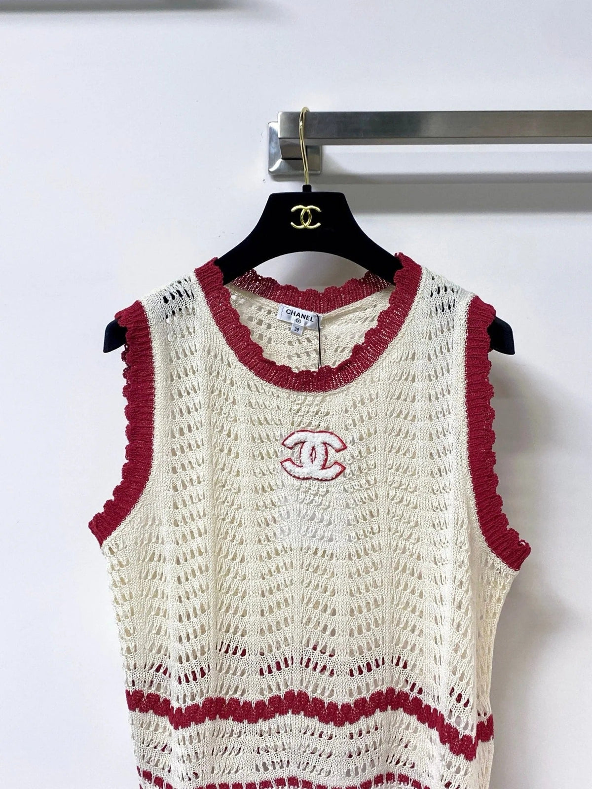 Chanel Vest Beige Red in Nitrile Cotton 278196