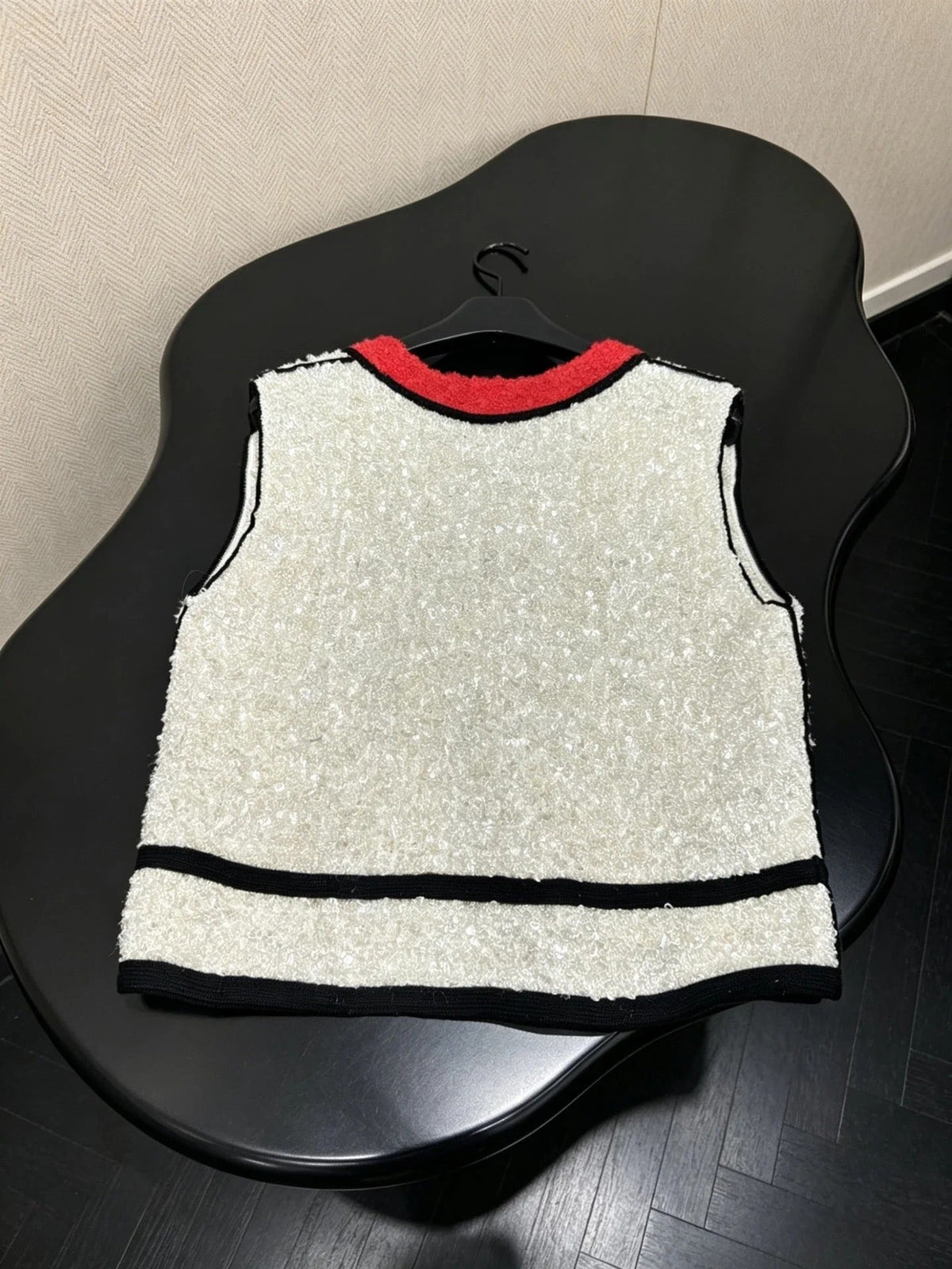 Chanel Vest White Red in Tweed 274147