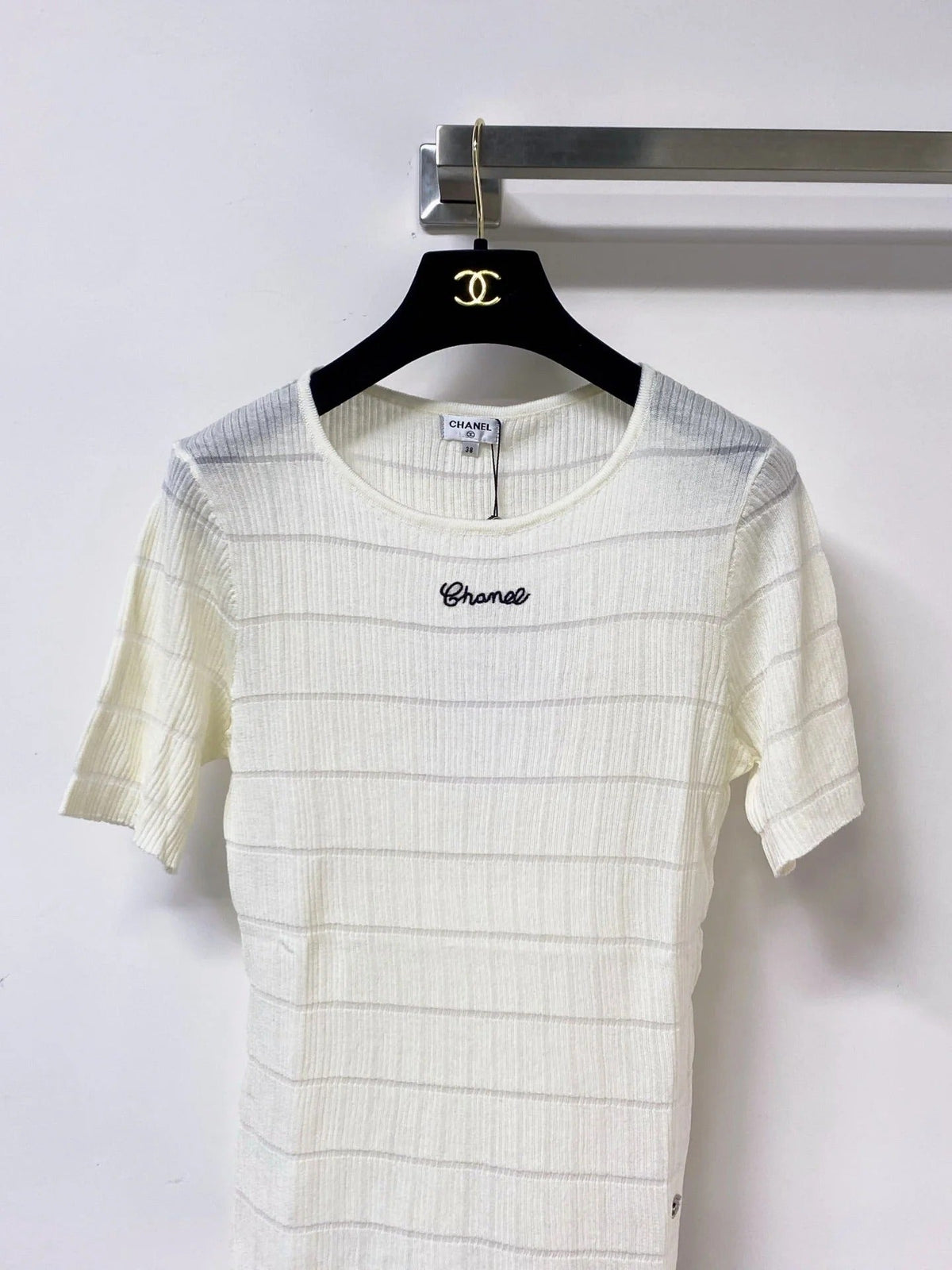 Chanel Short-Sleeve T-Shirt White in Wool 305807