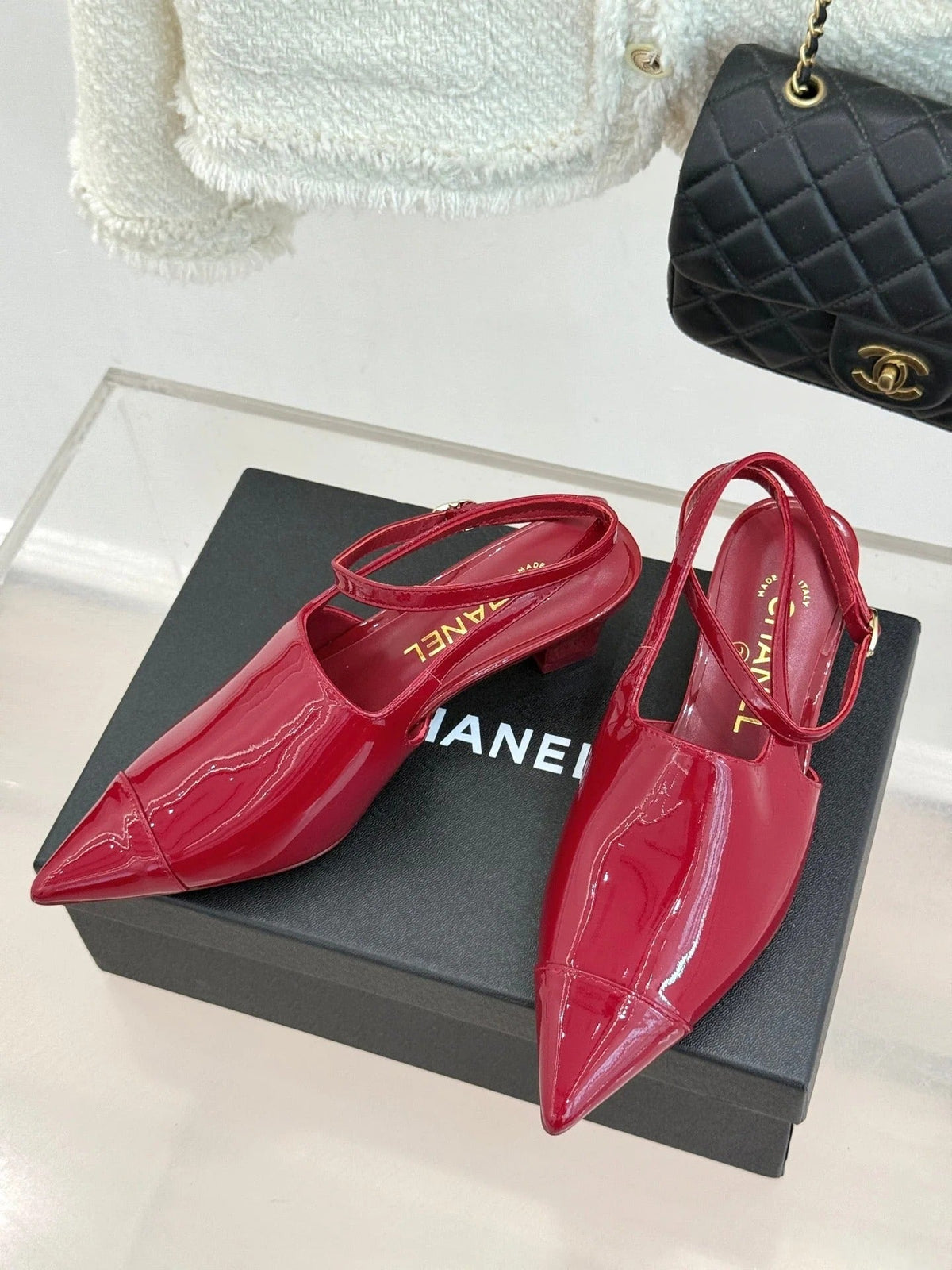CC Pointed Toe Kitten Heel 30 Open Back Sandals Red in Patent Leather 706380