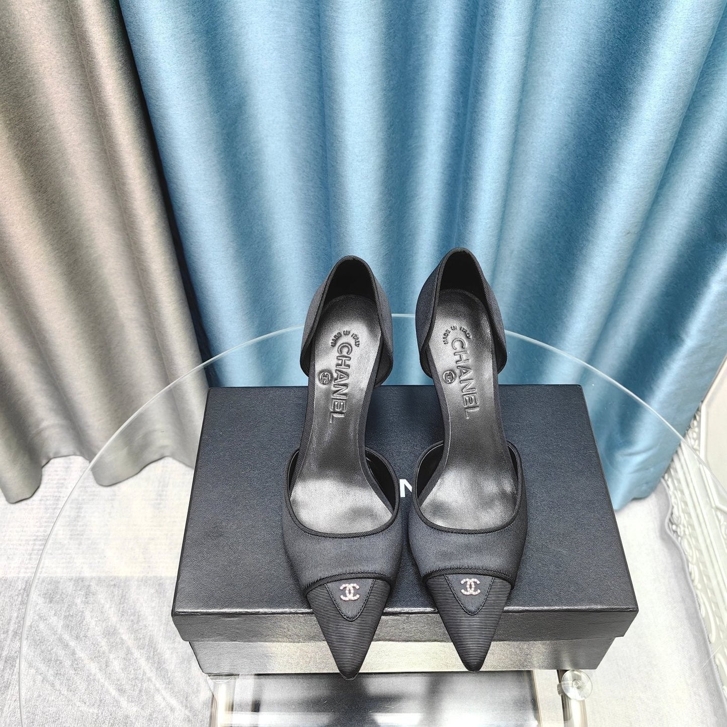 Chanel 26ss Retro Hollow-Out Pointed-Toe 70 Vintage Black in Calfskin 712470