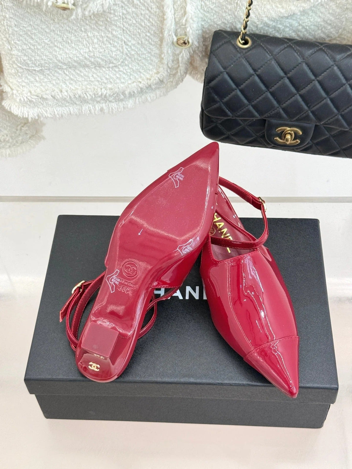 CC Pointed Toe Kitten Heel 30 Open Back Sandals Red in Patent Leather 706380