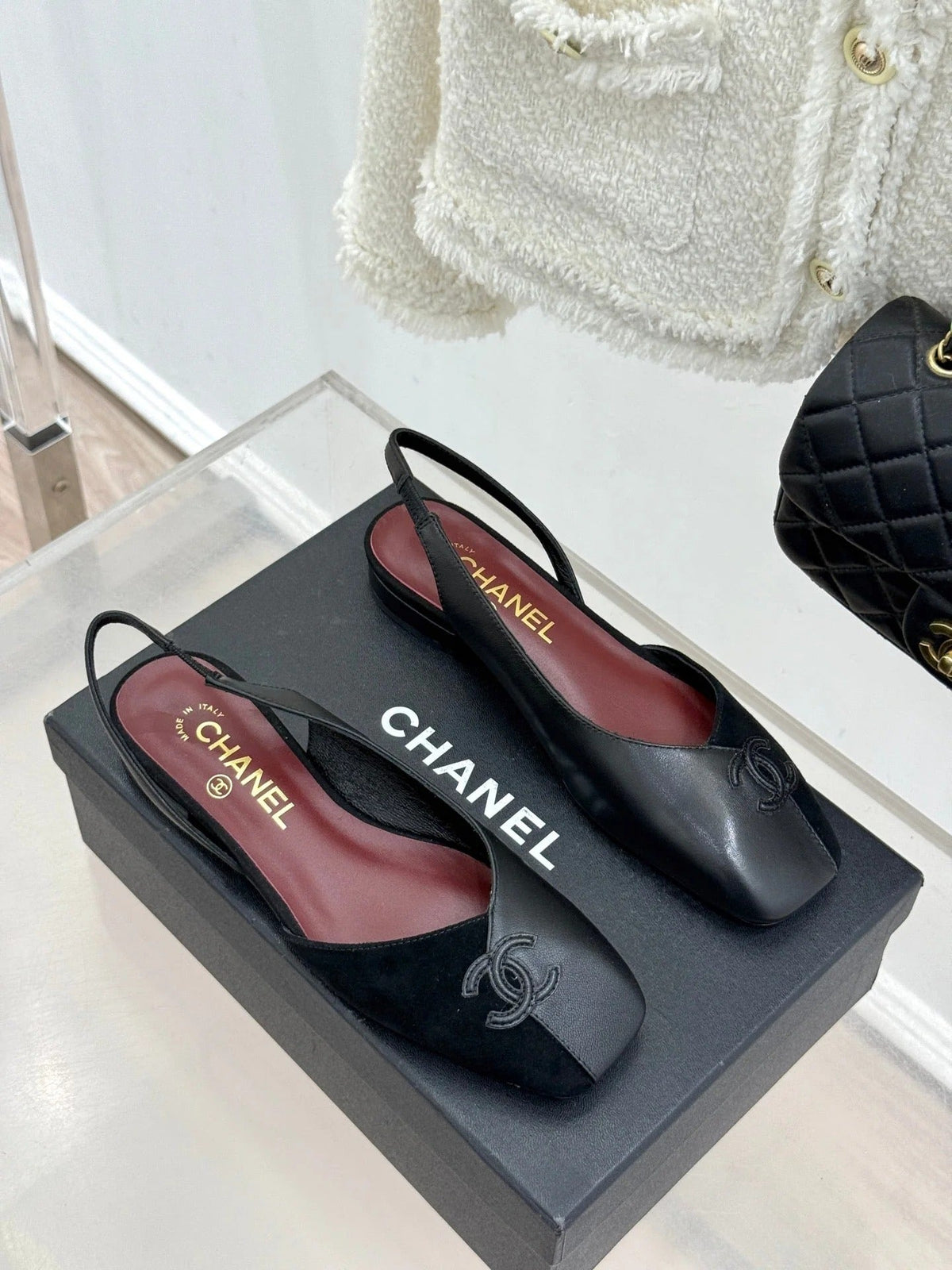 Chanel 26SS Color-Blocked Slingback Black Gray in Deerskin Cowhide 706359