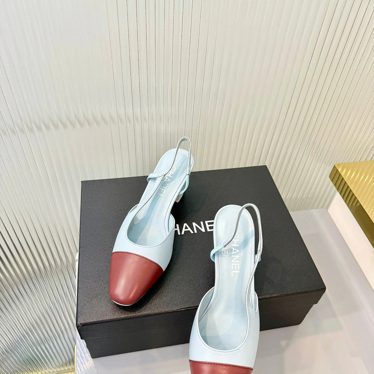 CC 26 Slingback High Heel 6.5cm Light Blue Burgundy Lambskin 714019