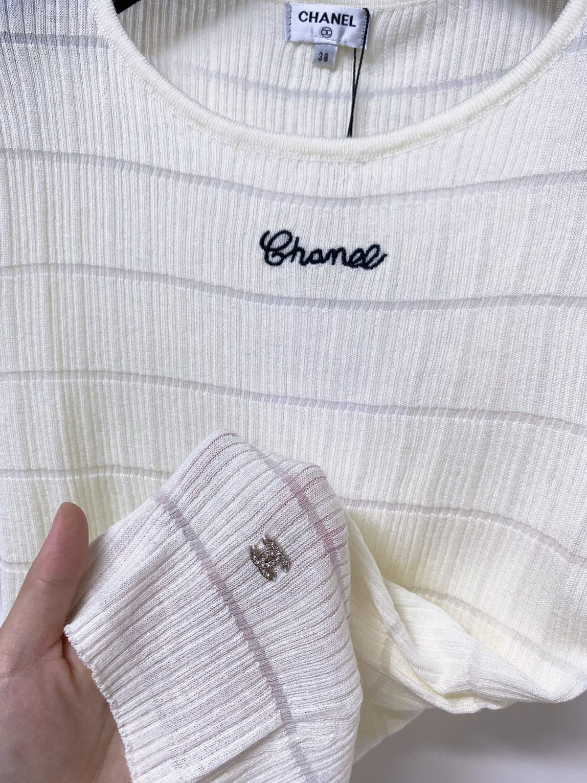 Chanel Short-Sleeve T-Shirt White in Wool 305807