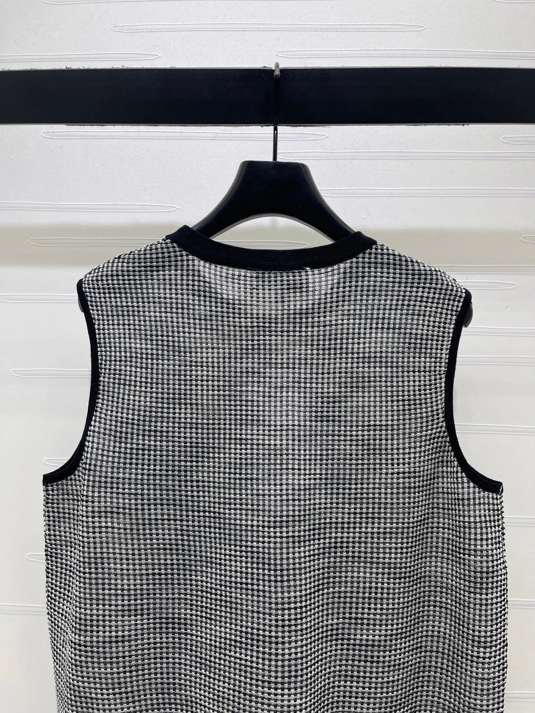 Chanel 2026 Plaid Knit Vest Wool 677744