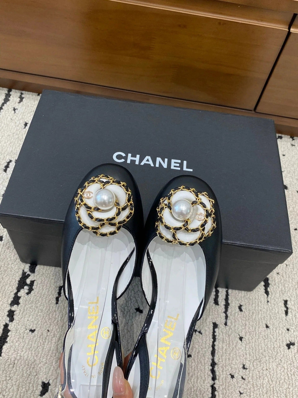 Chanel 26 Round Toe Pearl Heel 50 Shoes Black in Cowhide 729340
