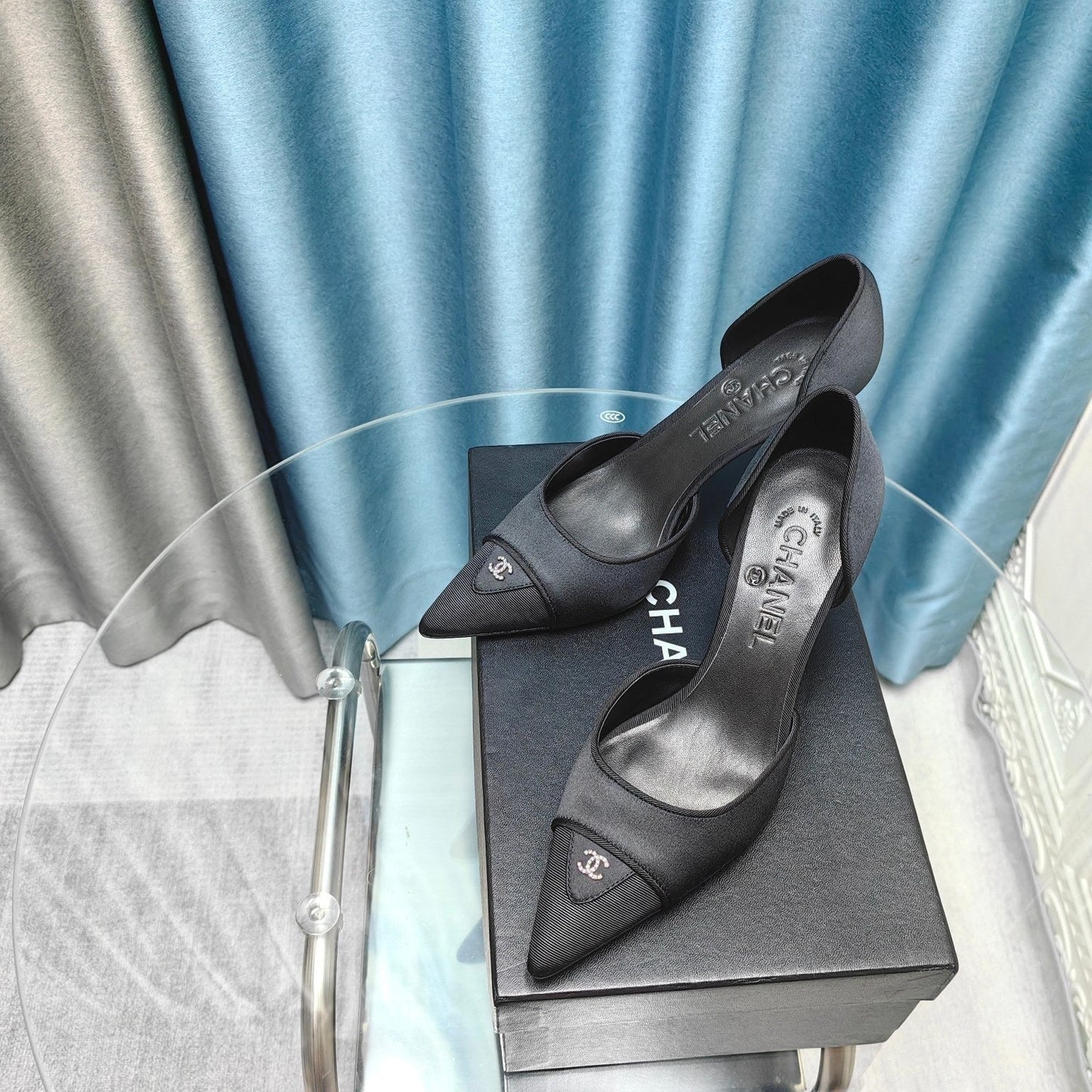 Chanel 26ss Retro Hollow-Out Pointed-Toe 70 Vintage Black in Calfskin 712470