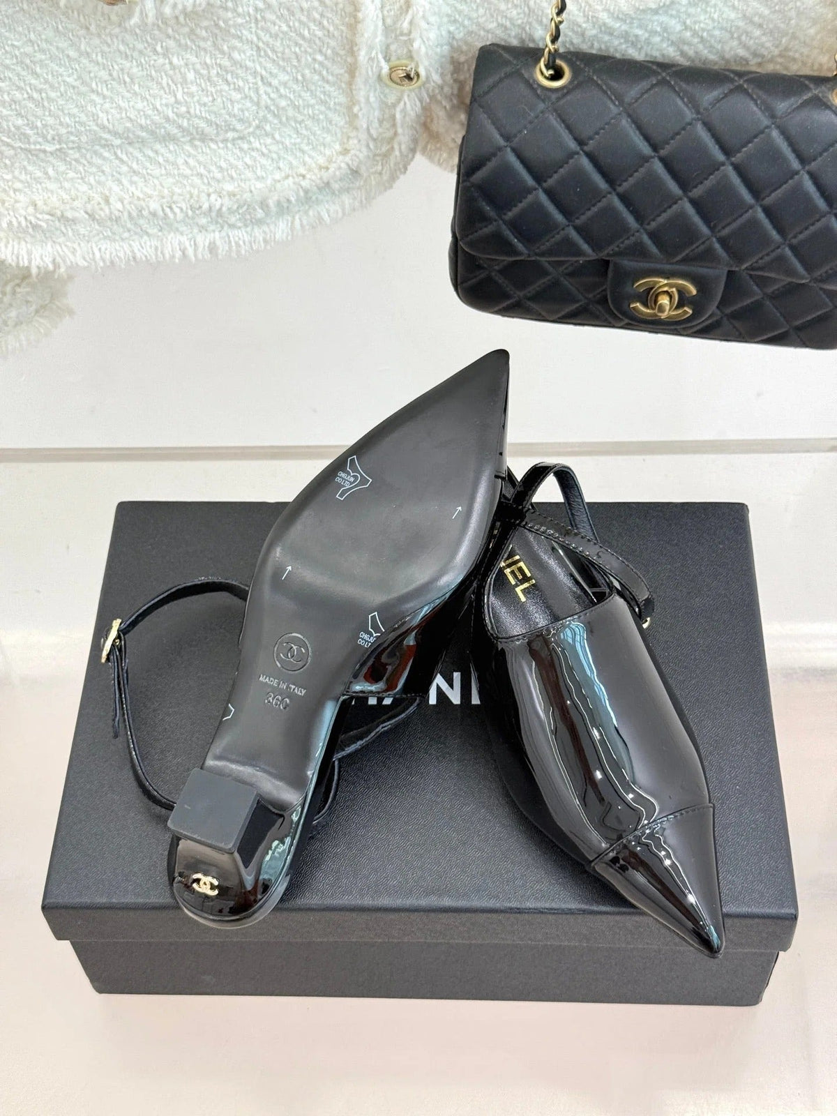 CC Pointed Toe Kitten Heel 30 Open Back Sandals Black in Patent Leather 706378
