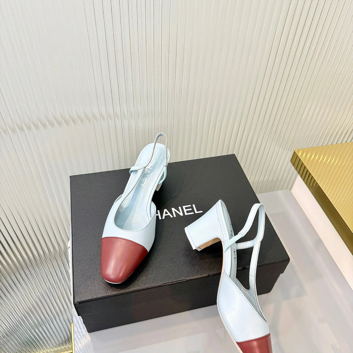 CC 26 Slingback High Heel 6.5cm Light Blue Burgundy Lambskin 714019