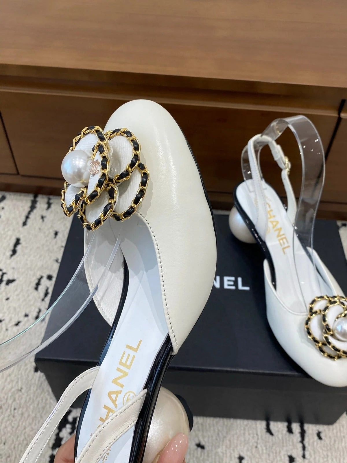 Chanel 26 Round Toe Pearl Heel 50 Shoes White in Cowhide 729341