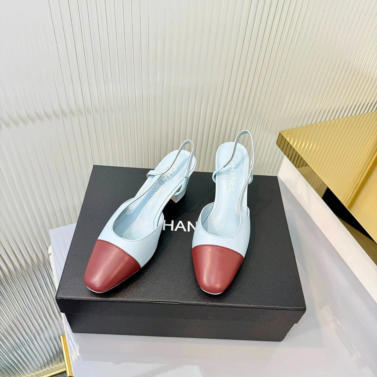 CC 26 Slingback High Heel 6.5cm Light Blue Burgundy Lambskin 714019