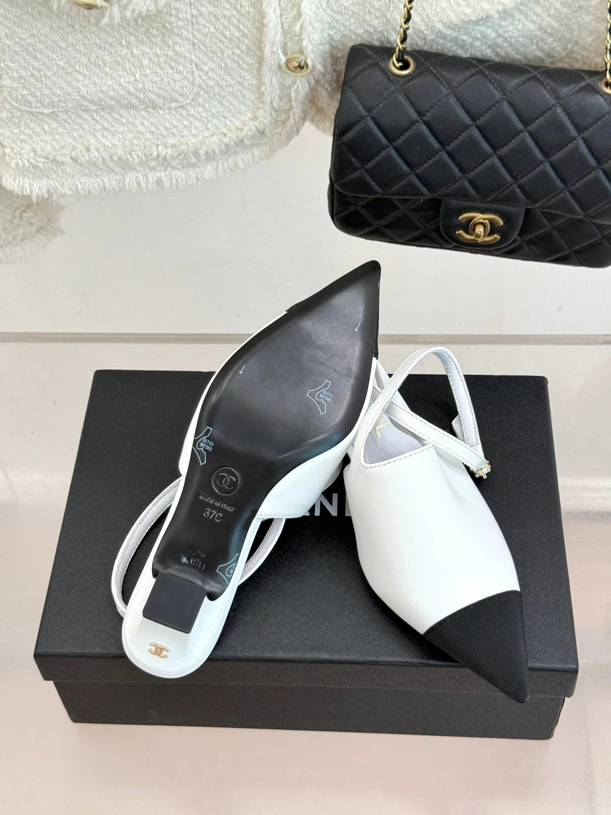 CC Pointed Toe Kitten Heel 30 Open Back Sandals White in Cowhide 706381