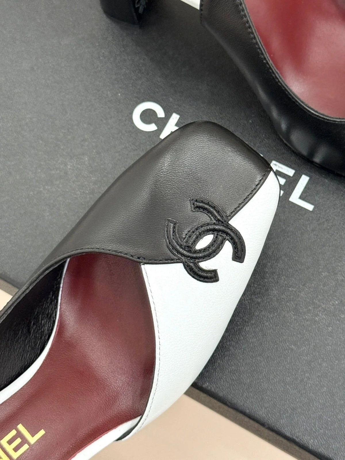 Chanel 26S Slingback 85mm Black White in Cowhide 706356