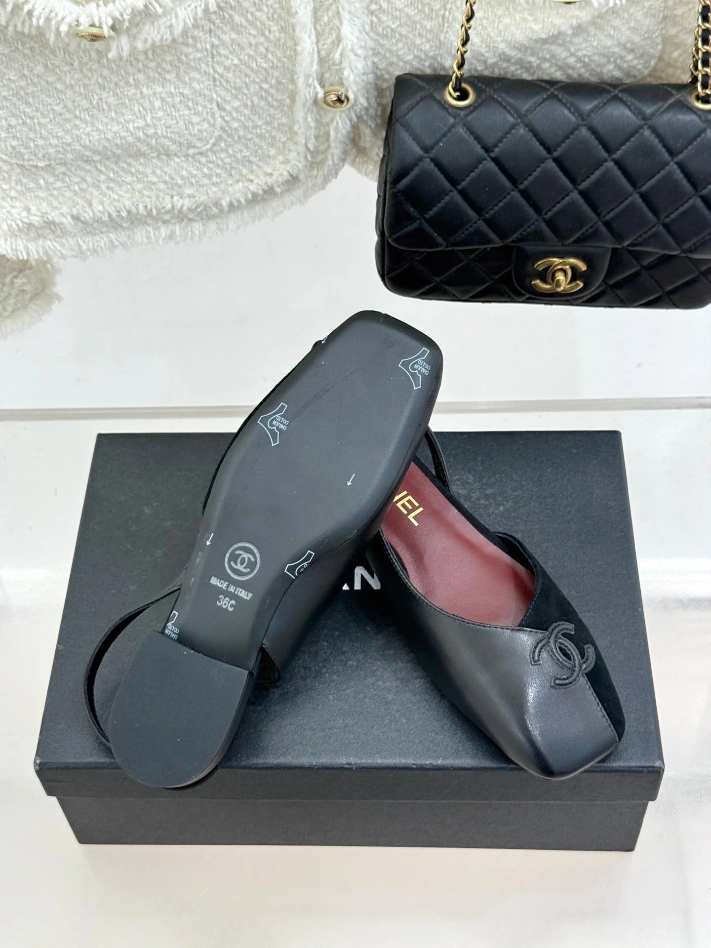 Chanel 26SS Color-Blocked Slingback Black Gray in Deerskin Cowhide 706359