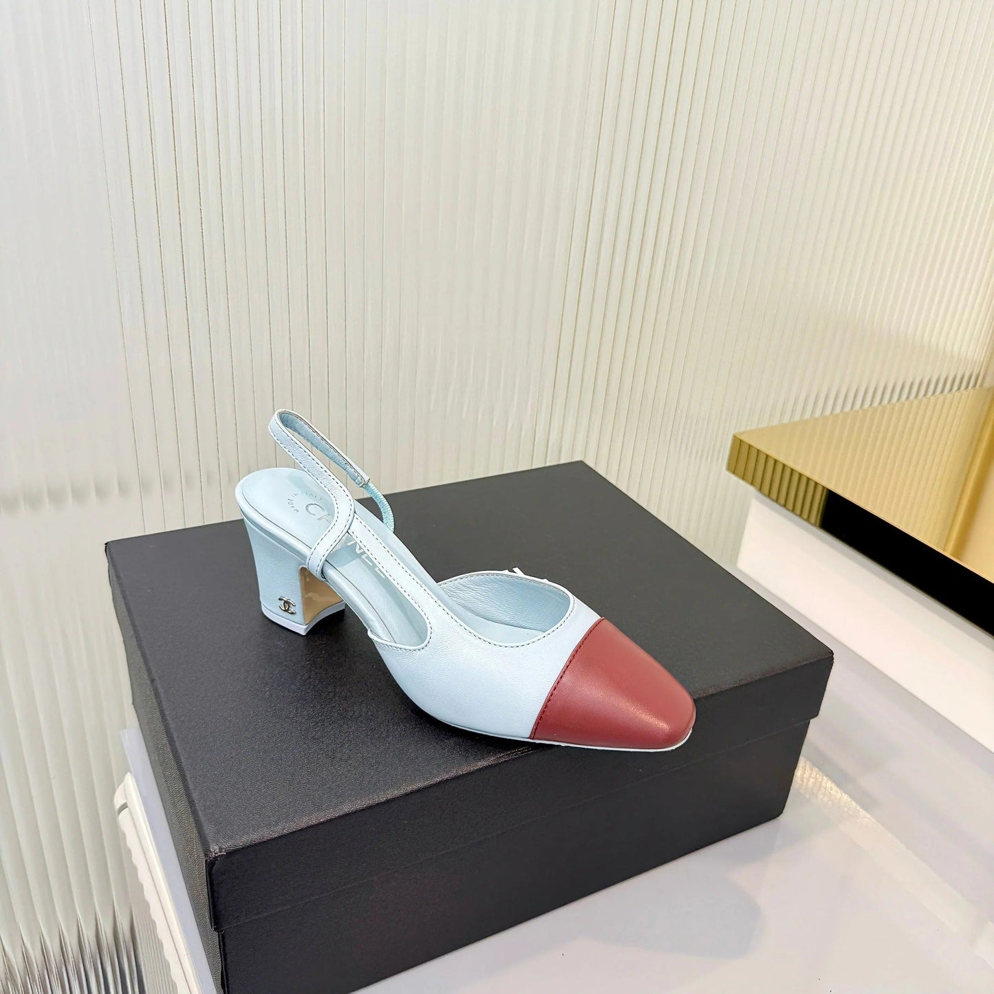 CC 26 Slingback High Heel 6.5cm Light Blue Burgundy Lambskin 714019
