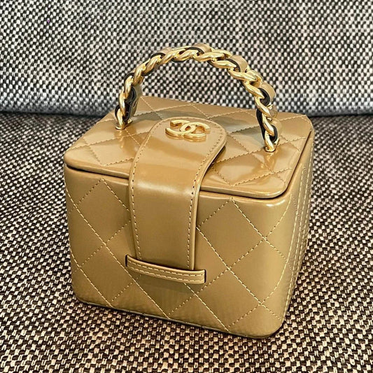 Chanel 2026 Vintage Mini Square Vanity Case 11cm Patent Calfskin