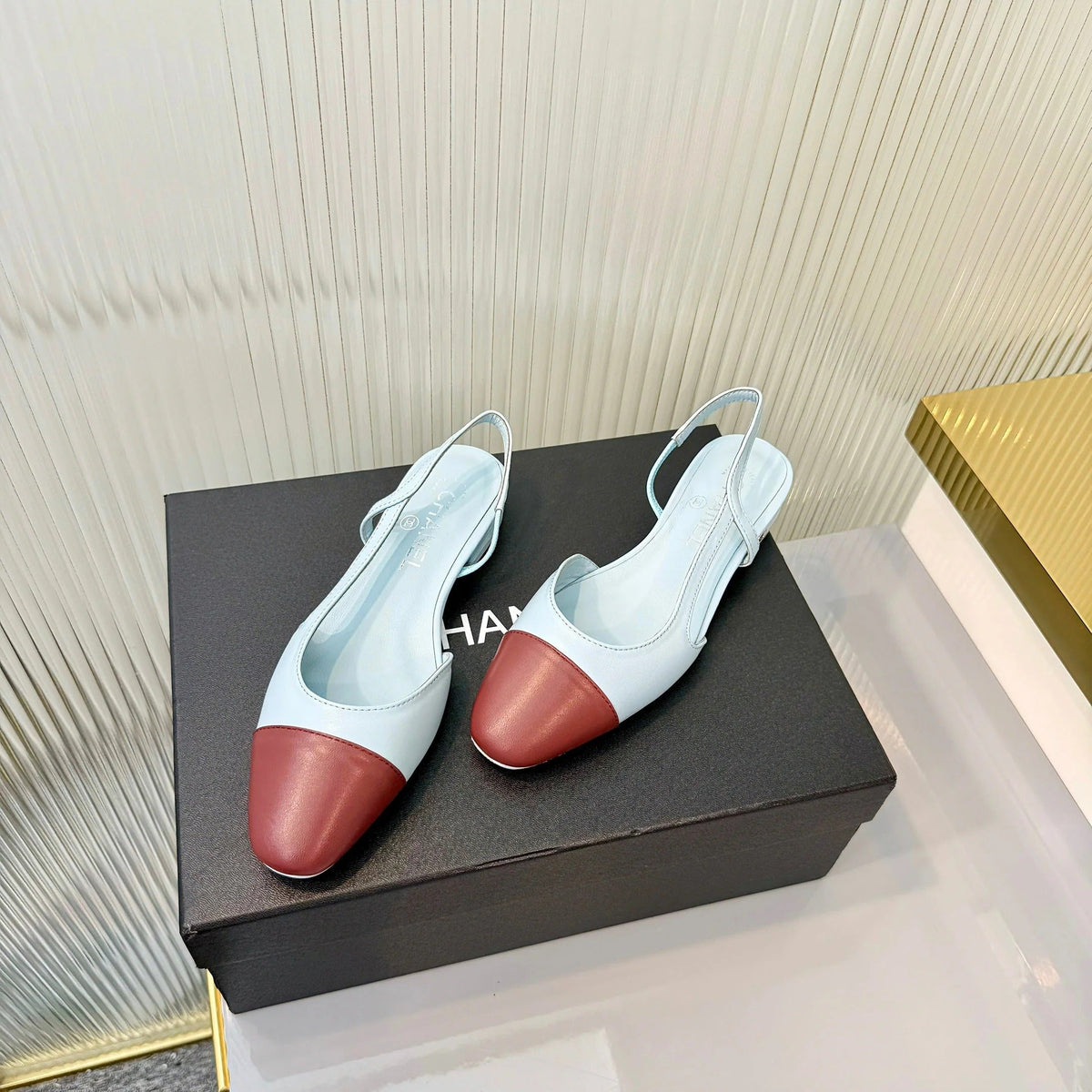 CC 26 Slingback Flat Sky Blue Burgundy Lambskin 714026