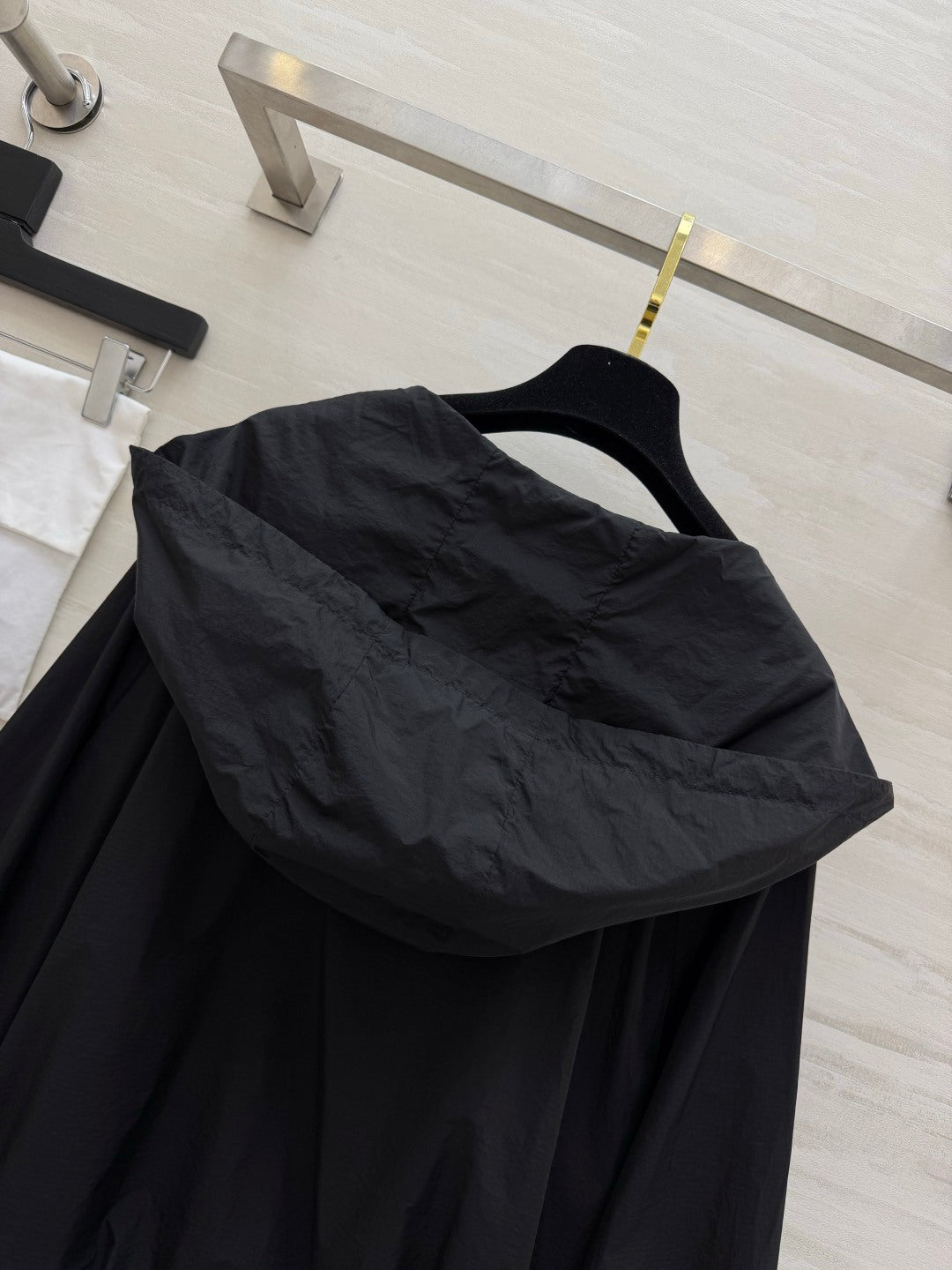 CC 26s Hooded Sunscreen Jacket Black Nylon 398848