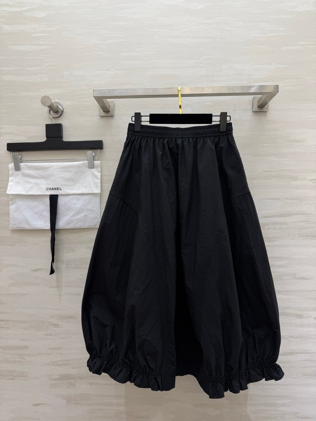 CC 26s Tulip Midi Skirt Black Linen 398836