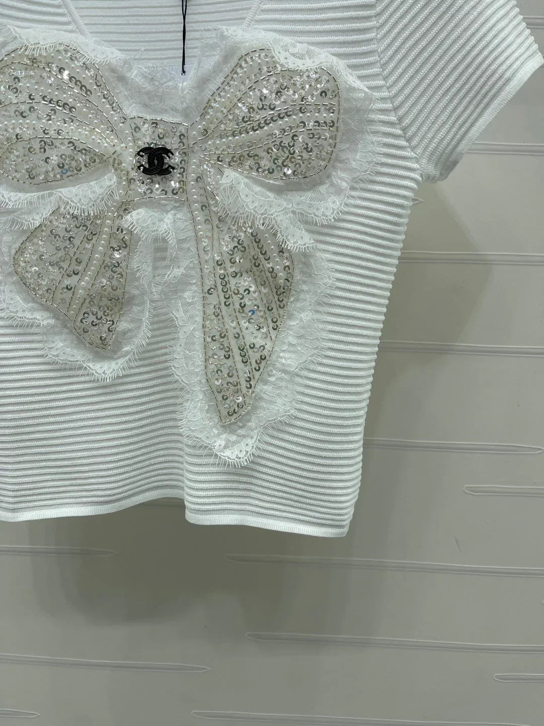 Chanel 2026 Lace Sequin Bow Knit Short-Sleeve T-Shirt Viscose 390731
