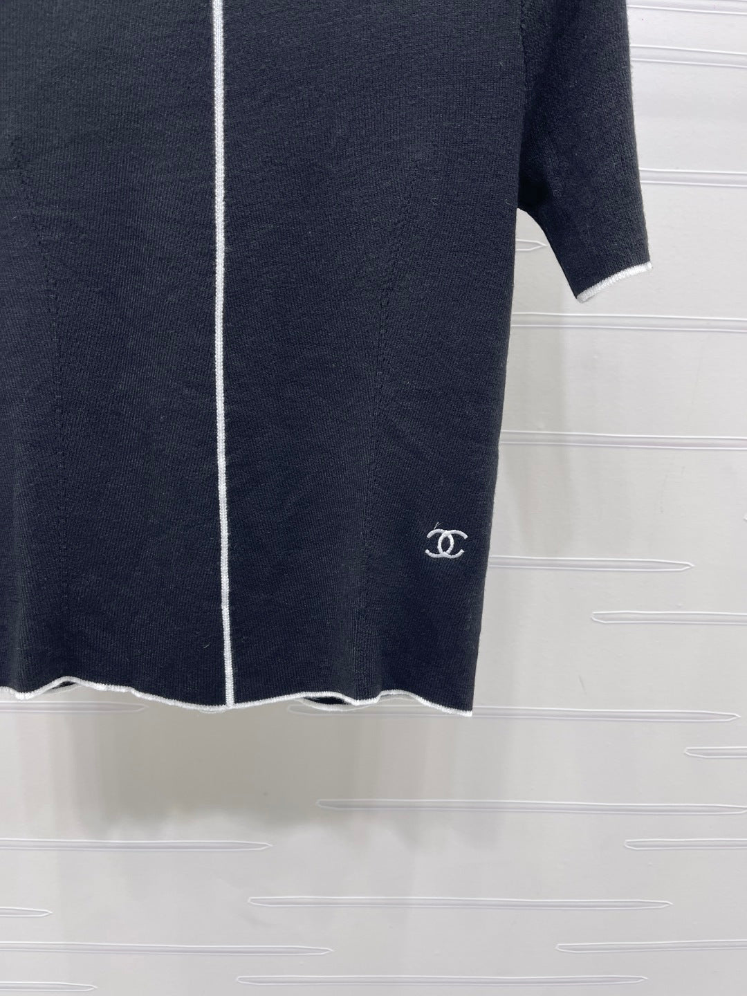 CC 26s Color-Blocked Crew Neck Knit Short-Sleeve T-Shirt Black Wool 410759