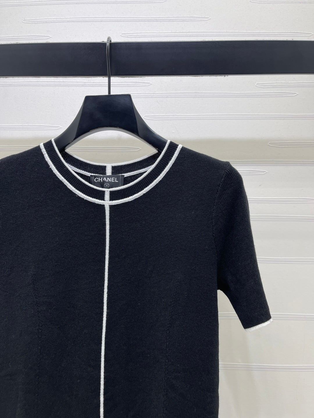 CC 26s Color-Blocked Crew Neck Knit Short-Sleeve T-Shirt Black Wool 410759