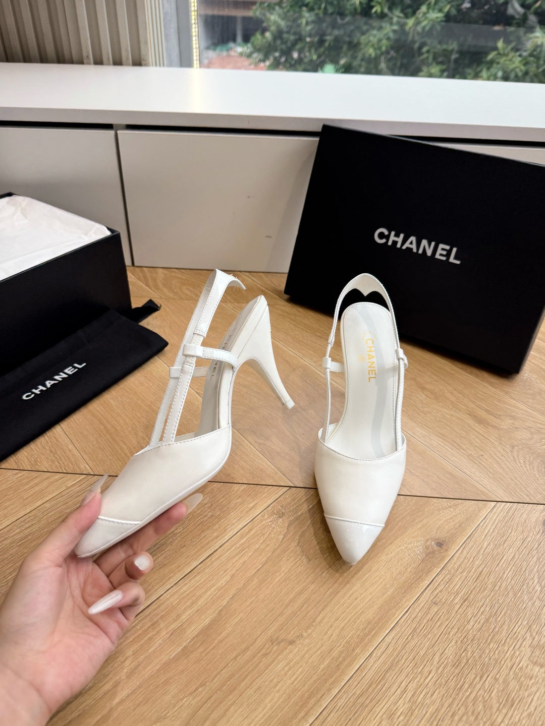 CC 26s Boutique Slingback White Patent Leather 933119