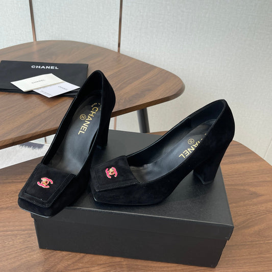 CC SS26 Mathieu Blazy Pumps 90mm Black Suede 529524