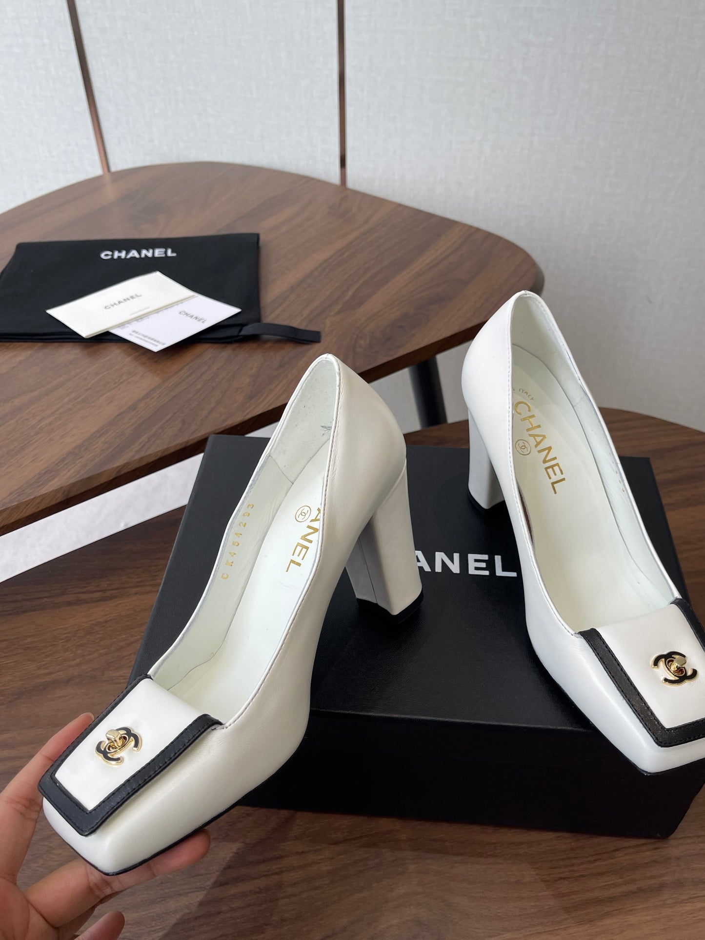 CC SS26 Mathieu Blazy Pumps 90mm White Sheepskin 529525
