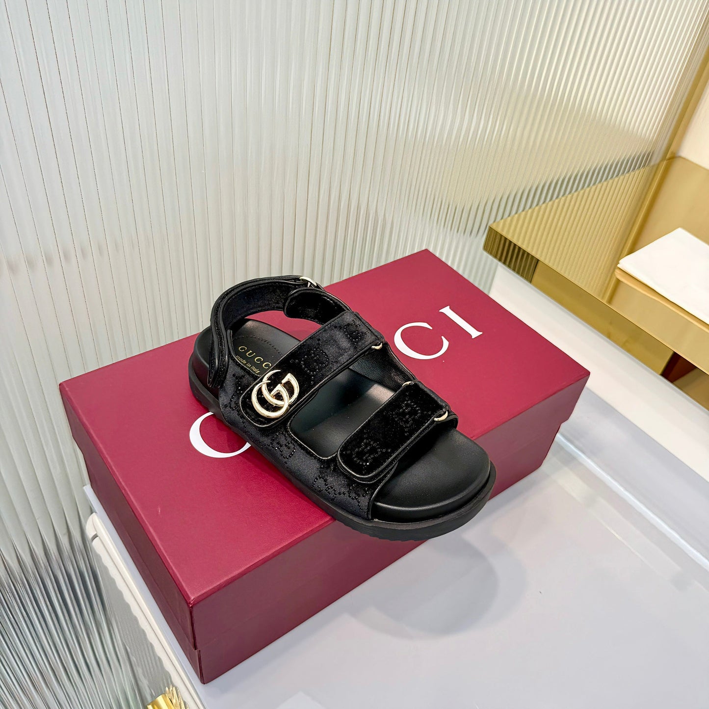 GG 26s Dad Sandals Black Leather Velvet 714862
