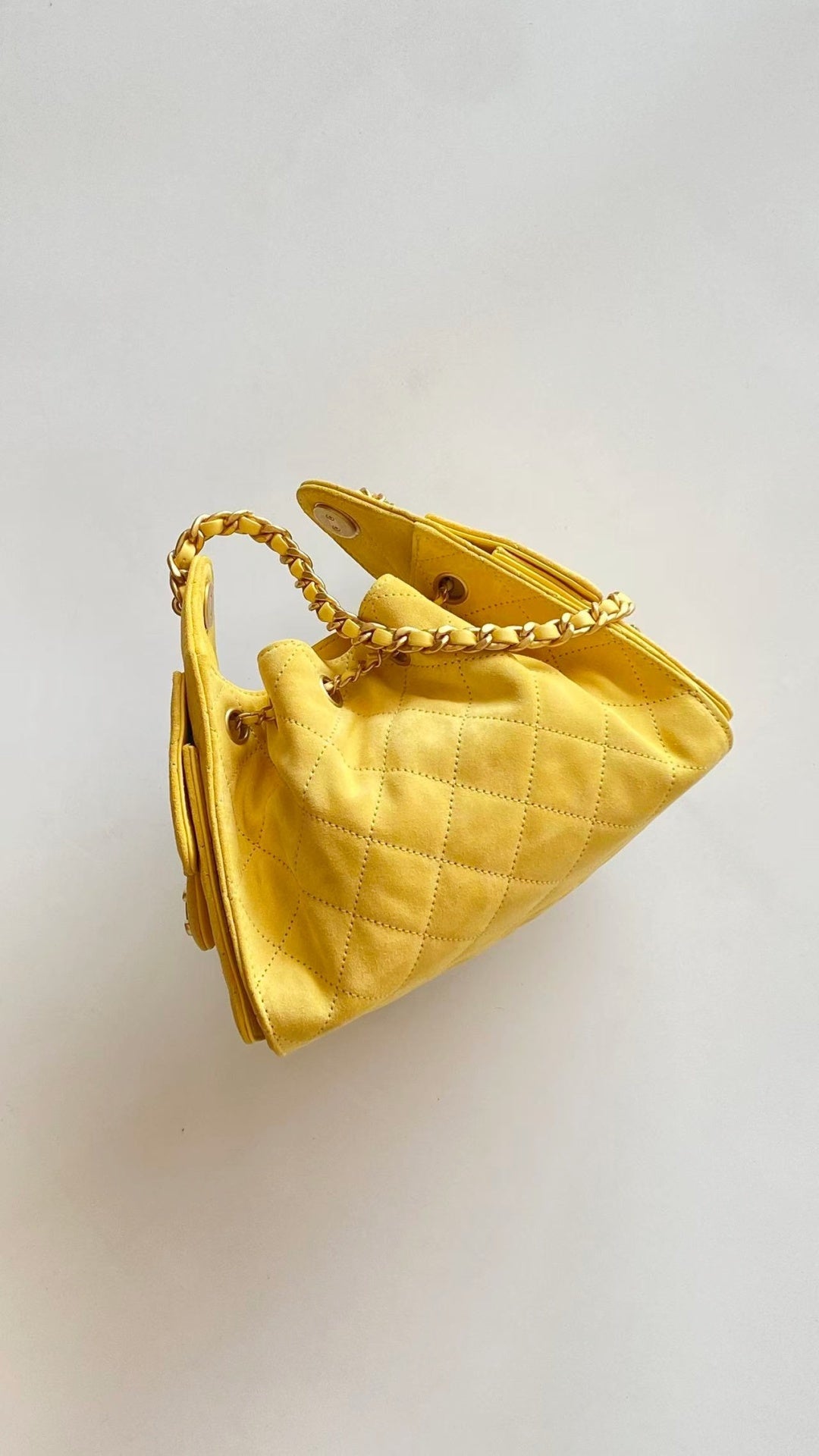 Chanel 25 Hobo Bag 22cm Yellow Gold Suede