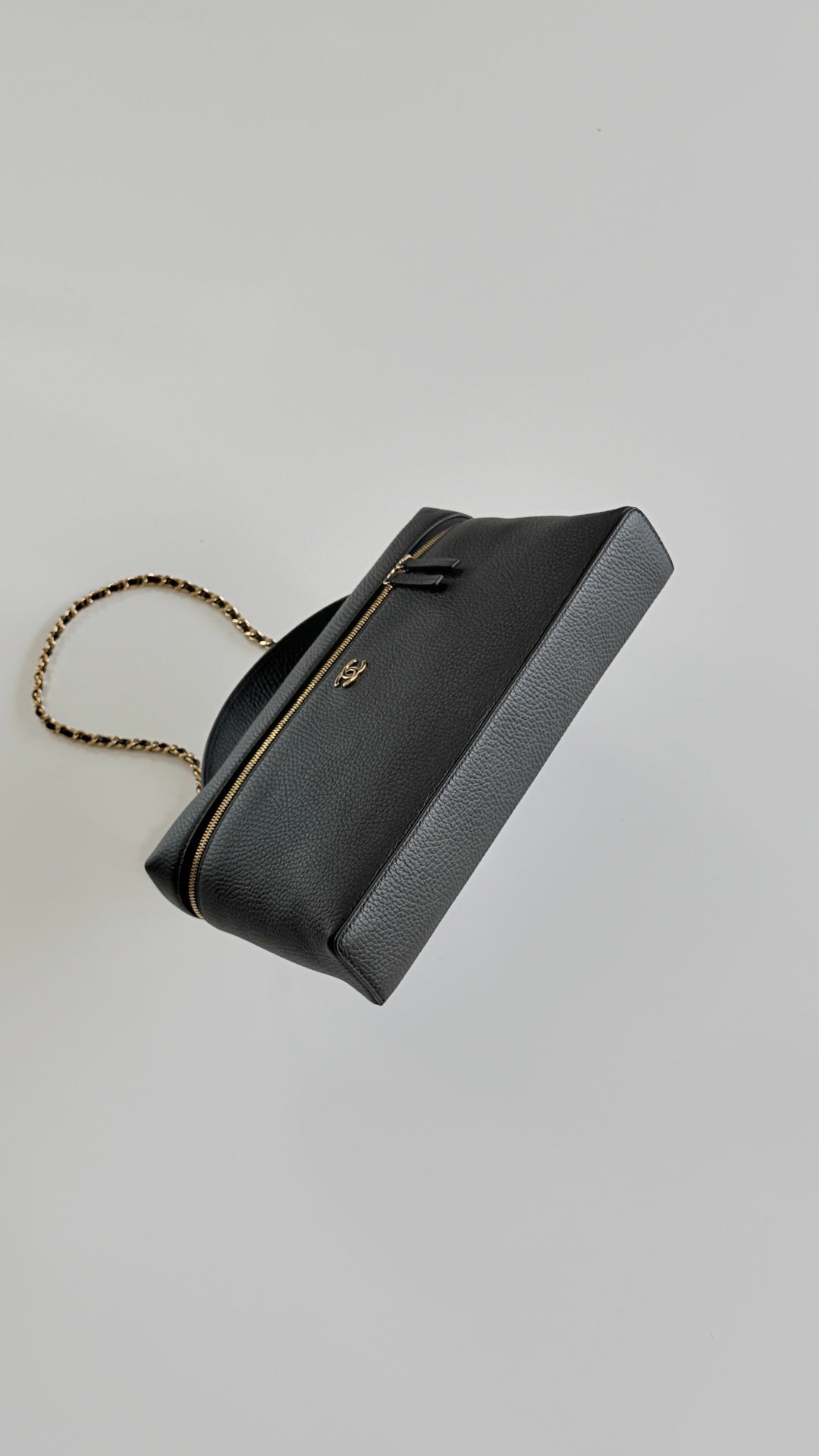 CC Métiers d’art 2026 Large Vanity With Chain Black Grained Calfskin